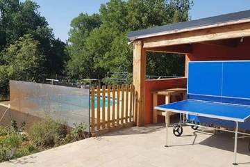 Location de vacances pour 10 personnes, avec jardin et sauna à Esclauzels