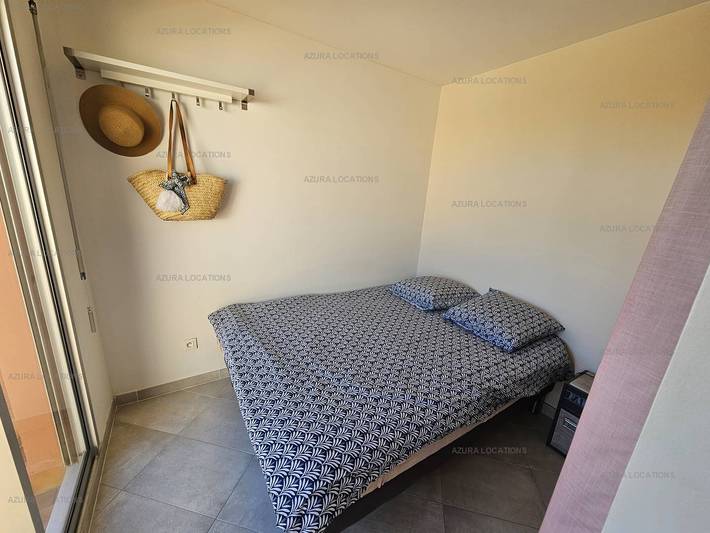 Gîte pour 4 personnes, avec piscine et terrasse dans Plage Richelieu - 3