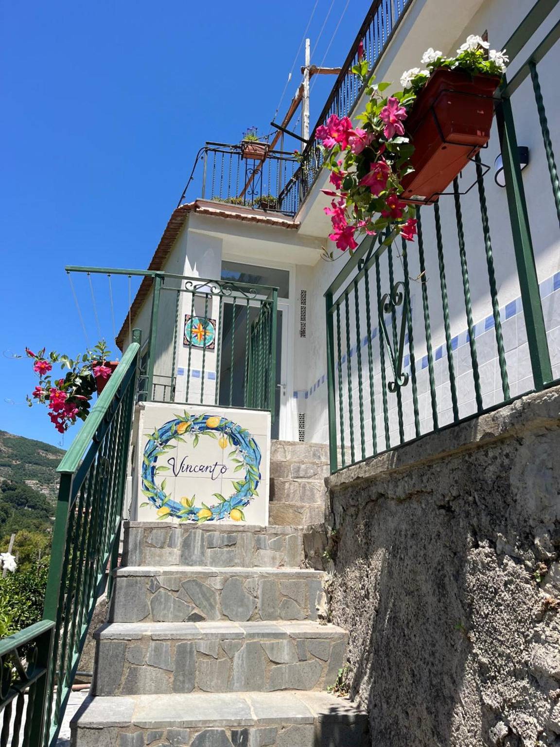 Ferienhaus 'Vincanto Maiori Amalfi Coast' mit Bergblick, Wlan und Klimaanlage in Maiori, Amalfiküste
