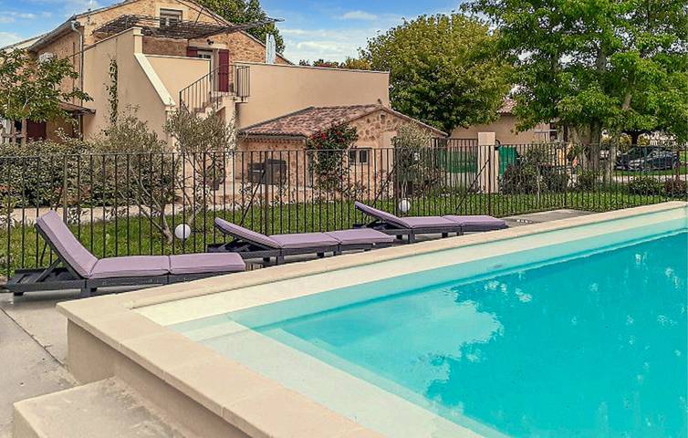 Ferienhaus für 12 Personen, mit Pool und Garten sowie Terrasse, mit Haustier - 1