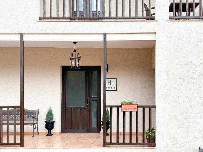 Hotel para 2 personas, con jardín y piscina, Se admiten mascotas en Valle del Jerte - 3