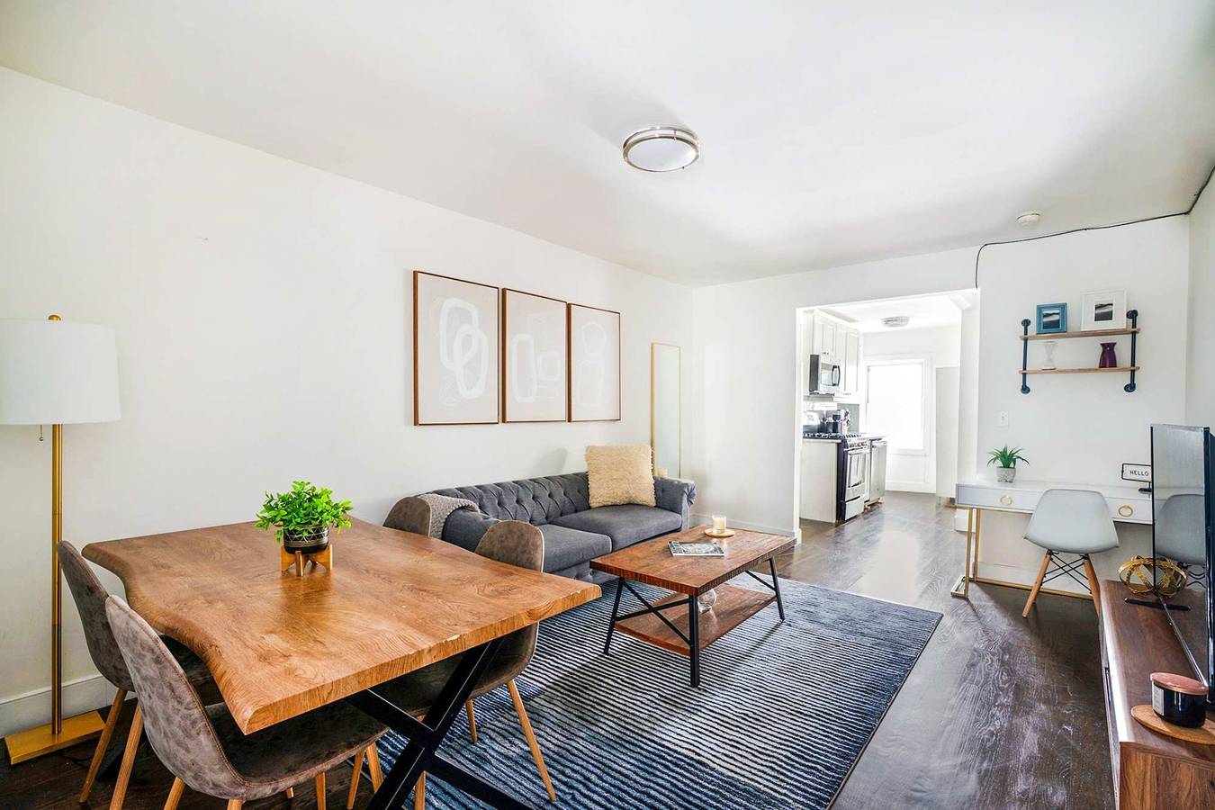 Entire apartment, 39-3  Newly renovated 3 Br Prime midtown sleeps 6 in Manhattan, New York City