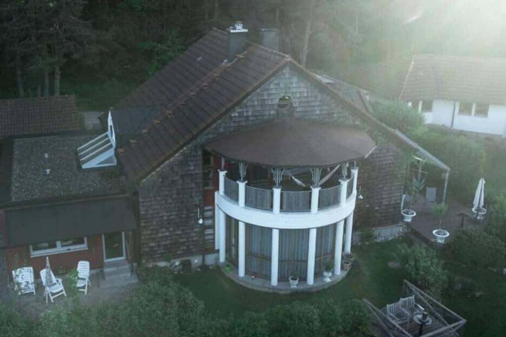 Ganze Wohnung, Sonnige Ferienwohnung am Wald in Unterkirnach, Mittlerer Schwarzwald