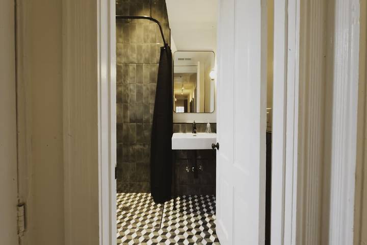 Vacation apartment for 5 people, with yard and terrace, with pets in Georgia