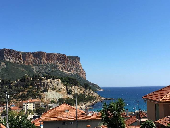 Gîte pour 4 personnes, avec vue et terrasse, animaux acceptés dans Port De Cassis