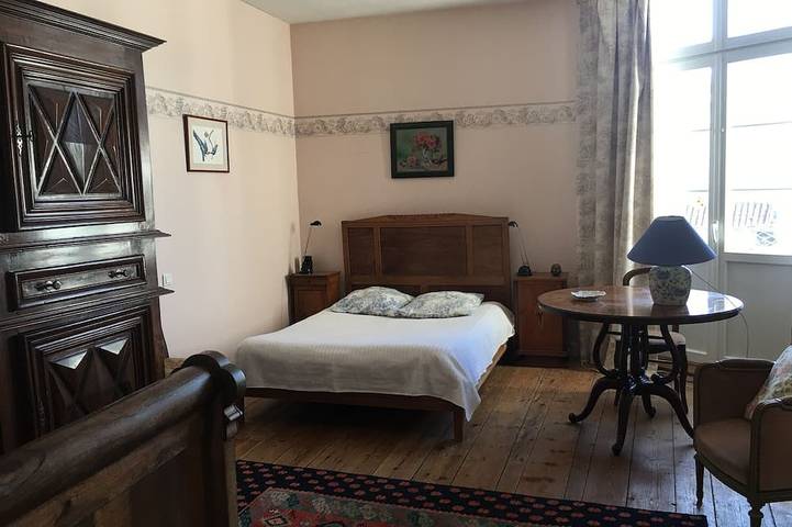 Location de vacances pour 25 personnes, avec jardin à Pons - 3