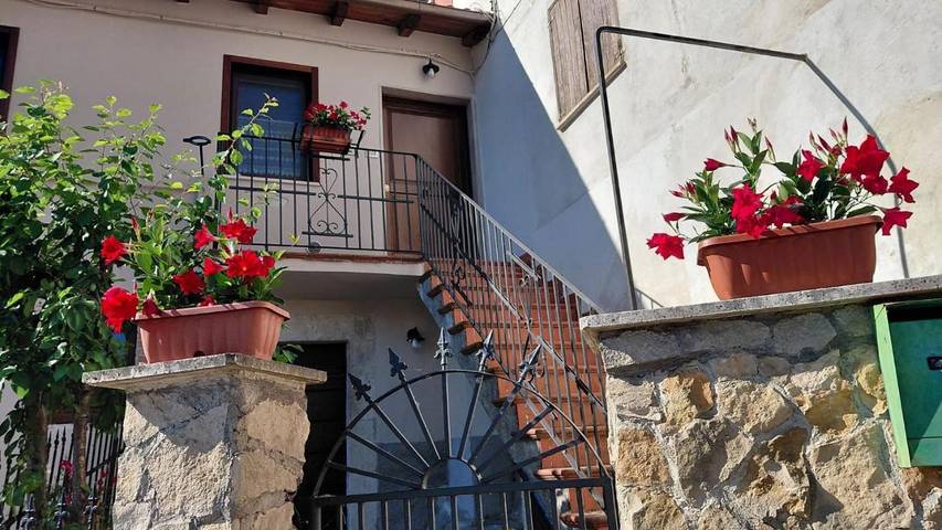 Casa vacanza per 5 persone, con Balcone e Giardino nonché Panorama a Tagliacozzo