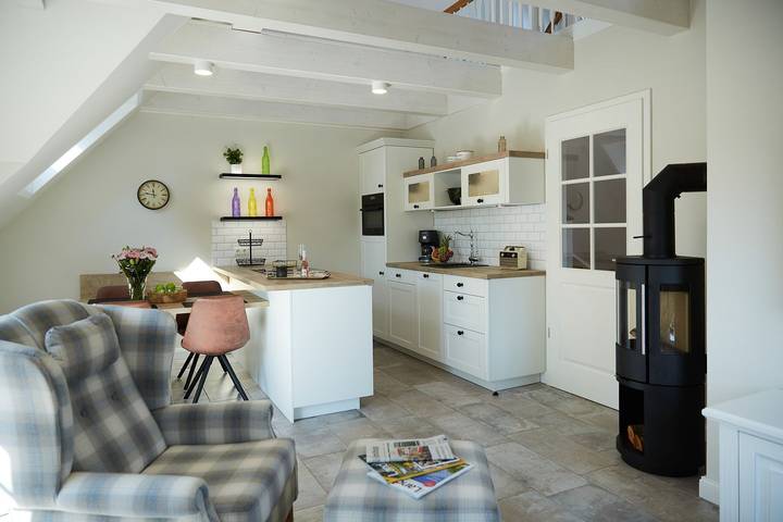 Ganze Wohnung, Haus Daglind Apartment 3 mit Saunafass und Balkon in Büsum, Kreis Dithmarschen