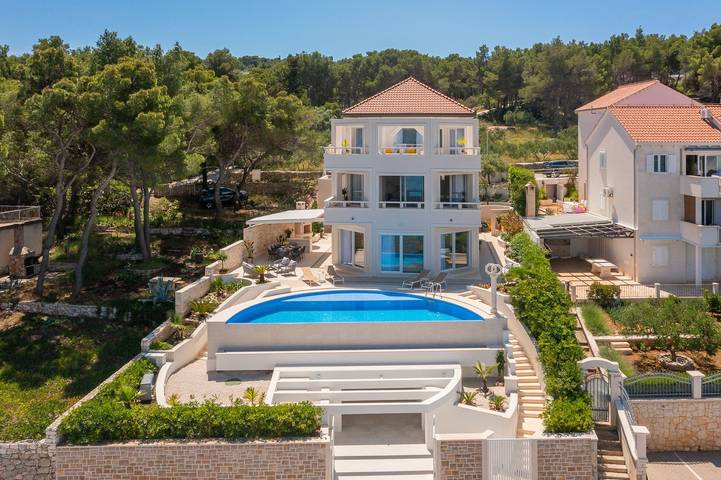 Villa pour 8 personnes, avec jardin à Sutivan - 2