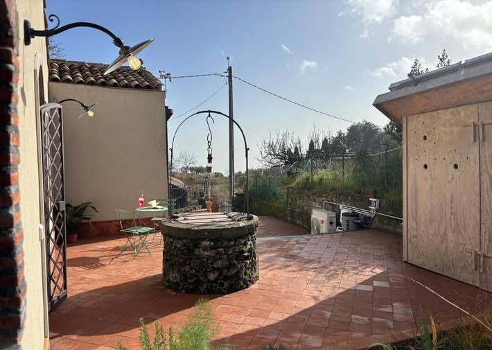 Location de vacances pour 2 personnes, avec vue ainsi que piscine et terrasse dans Puntalazzo - 2