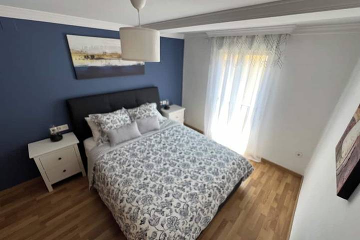 Ganze Wohnung, Charming 2-bedroom apartment with Ac, Wifi in lovely Granada in Genil, Granada