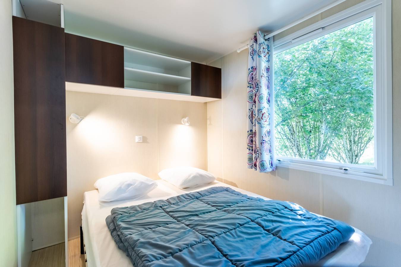 Mobilheim 'Du Soleil' mit Gemeinschaftspool, privater Terrasse und Wi-Fi in Saint-Pompont, Périgord Noir