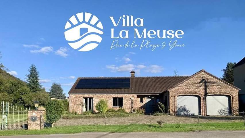 Location de vacances pour 8 personnes, avec Terrasse ainsi que Jardin et Vue dans Godinne