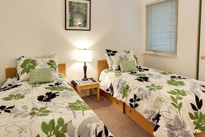 Vacation apartment for 8 people, with pool and hot tub as well as balcony - 1