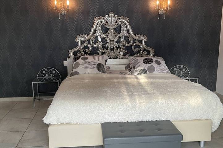 Chambre d’hôte pour 2 personnes, avec piscine et jardin