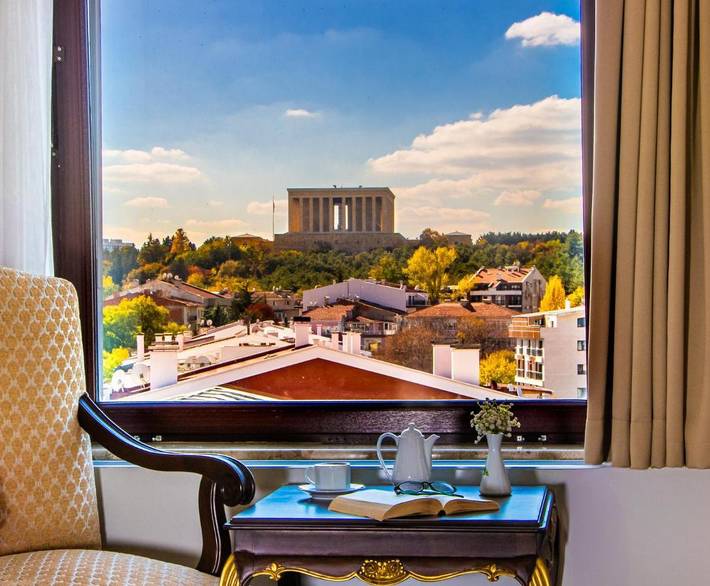 Hotel für 4 Personen, mit Sauna und Whirlpool sowie Balkon und Pool - 1