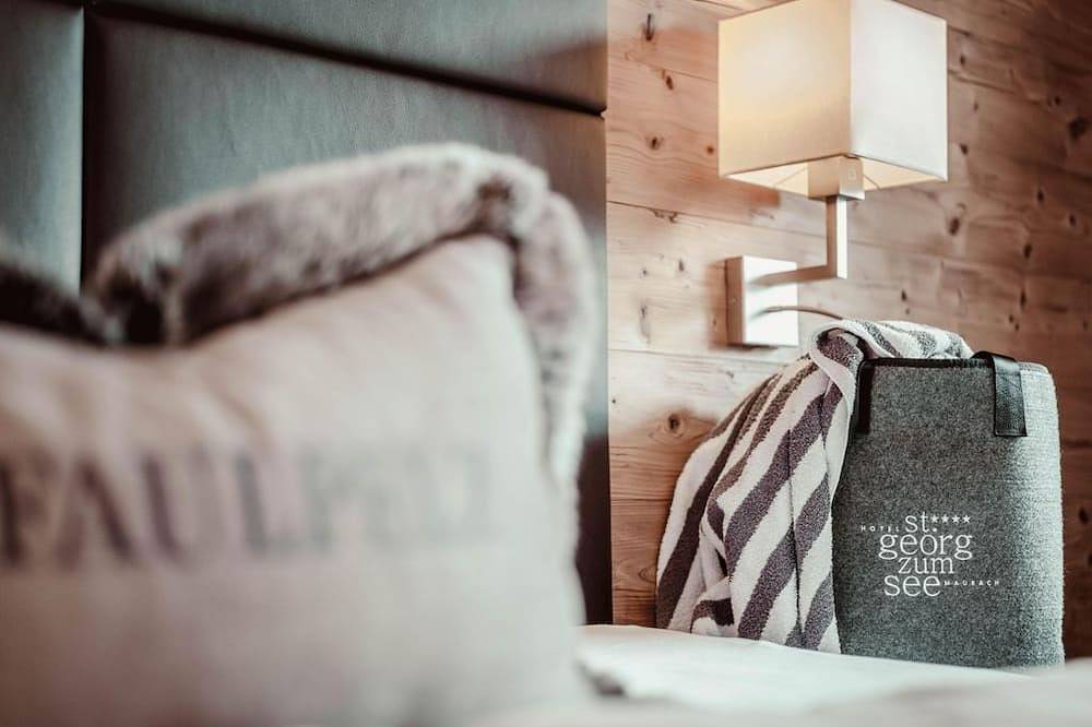 Doppelzimmer Seeseite ab 3 Nächte ohne Verpflegung - Hotel St. Georg zum See in Maurach, Eben am Achensee