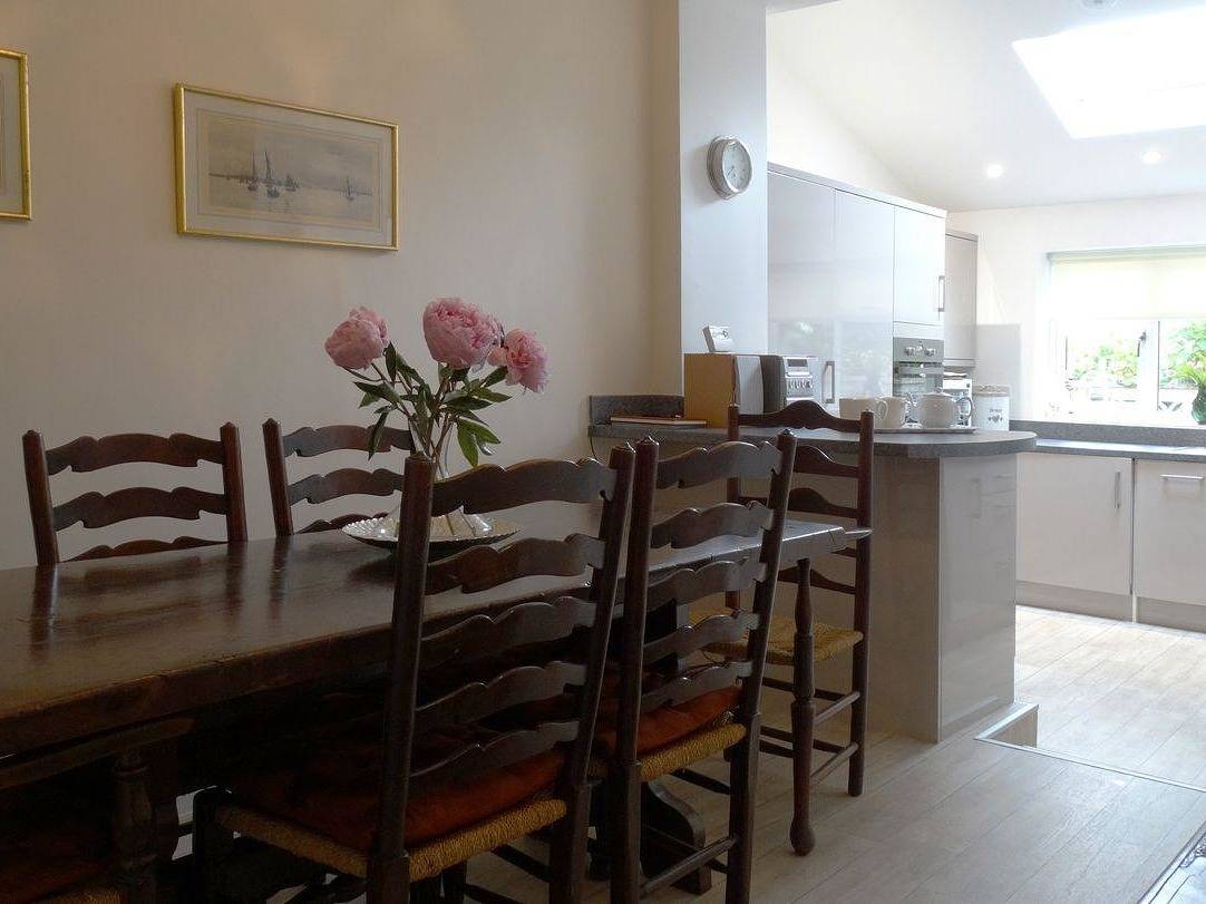 2 Carlton Mews in Exmouth, Devon