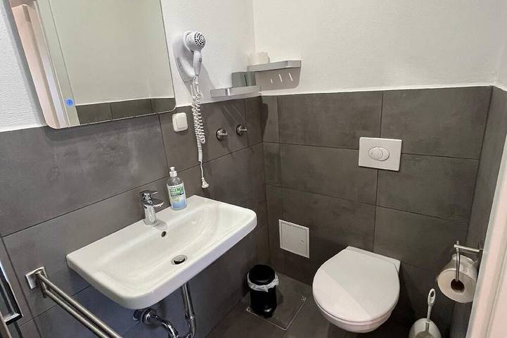 Ferienwohnung für 2 Personen, mit Garten, mit Haustier in Alf - 3