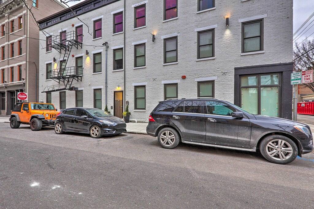 Ganze Wohnung, 'The Republic Retreat' Walk to Washington Park! in Cincinnati, Hamilton County (OH)