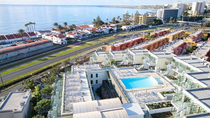 Apartahotel para 3 personas, con piscina y terraza además de vistas y jardín en Gran Canaria Sur