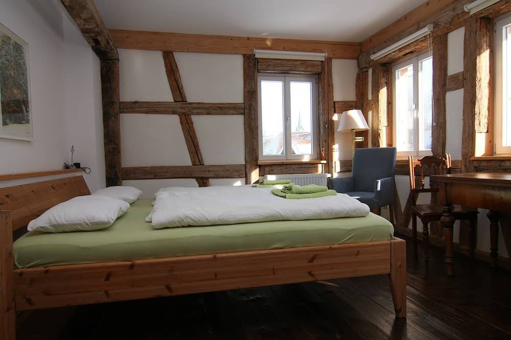 Ganze Wohnung, Ruhe genießen im 200 Jahre alten Bauernhaus in Dornhan, Mittlerer Schwarzwald