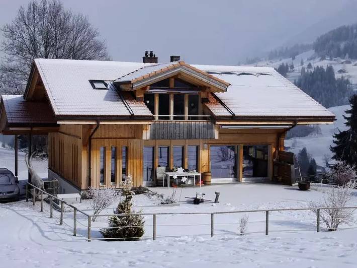 Ferienwohnung für 4 Personen, mit Balkon im Berner Oberland
