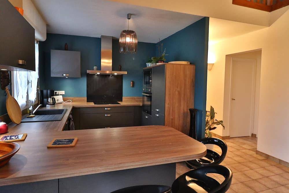 Cozy 3-bedroom house, garden, near beaches & town, Wifi, parking in Groix, Côte des Mégalithes