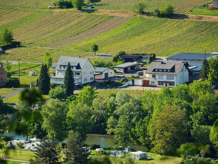 Ferienhaus für 2 Personen, mit Terrasse und Garten