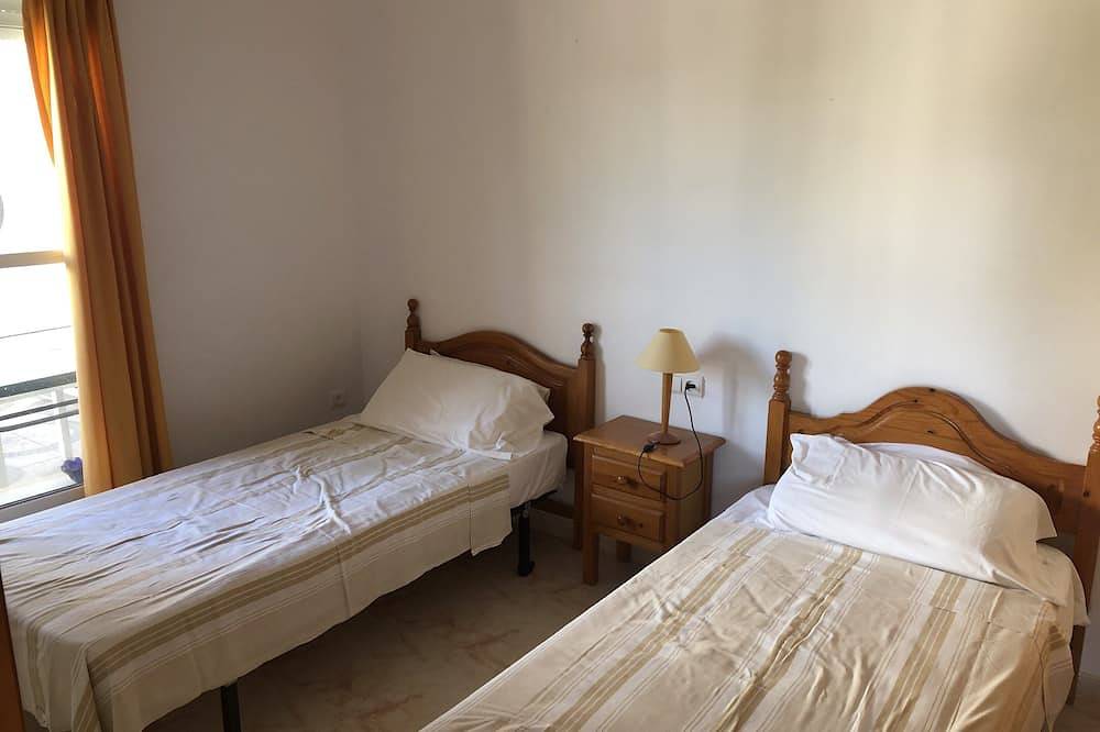 4 separate accommodations with 4 bathrooms in large estate 6 km from the beaches in Turre, Costa de Almería