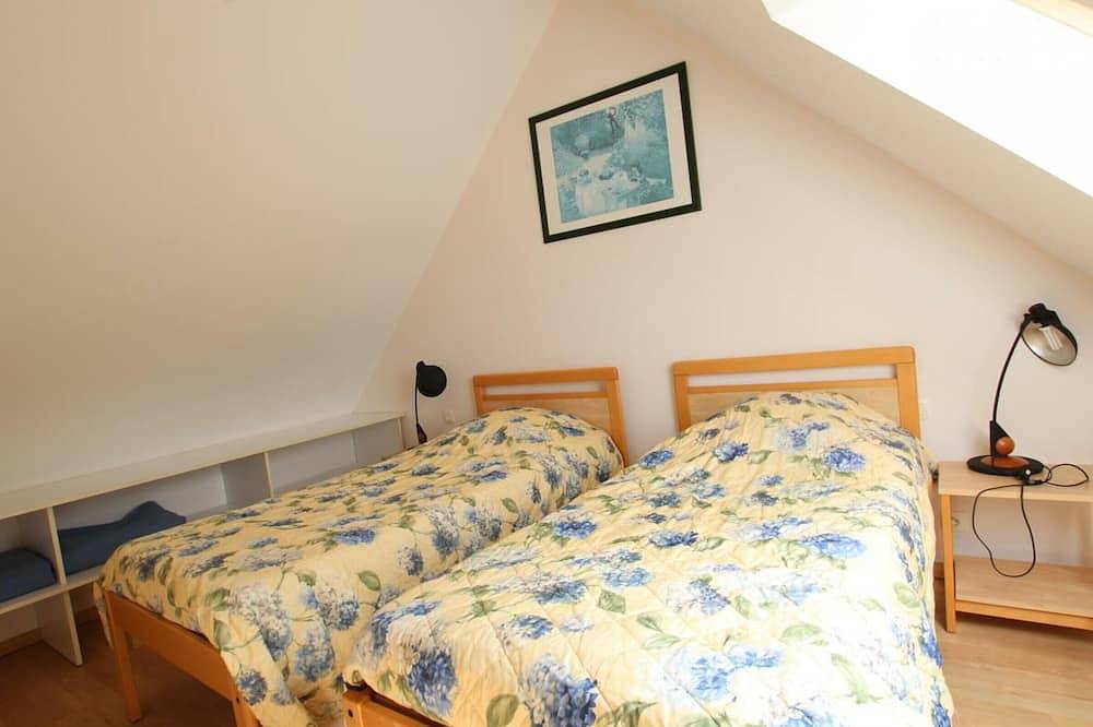 Maison à La Hague - 3 chambres, terrasse, proche Gr223, accepte animaux, parking, wifi in Biville, La Hague