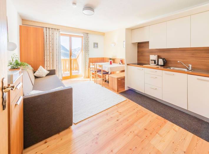 Vakantieappartement voor 5 personen, with sauna and whirlpool as well as tuin, met huisdier in Mals