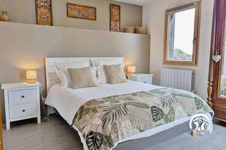 Gîte pour 6 personnes, avec Balcon et Jardin