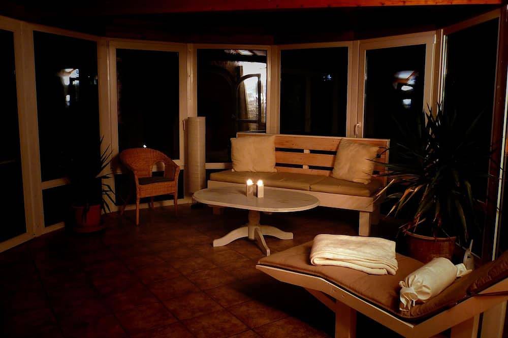Gemütliche Ferienwohnung mit Wintergarten, Kaminofen und Grillterrasse... in Balje, Cuxland