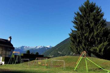 Location de vacances pour 6 personnes, avec jardin, animaux acceptés à Cier-de-Luchon