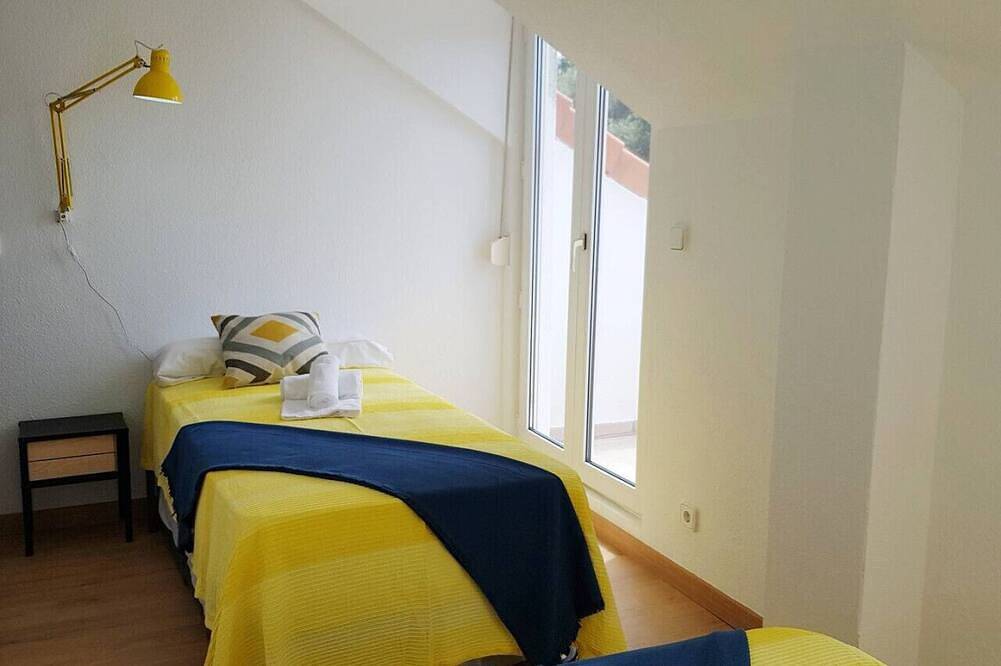 Ganze Wohnung, Dúplex con piscina en la playa - La Arena 4410 in Arnuero, Kantabrische Küste