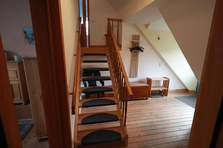 Ferienwohnung für 6 Personen, mit Balkon und Terrasse sowie Ausblick in Porta Westfalica - 4