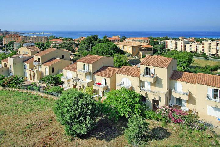 Vakantiewoning voor 2 personen, met Balkon/Terras en Terras in L'Île-Rousse