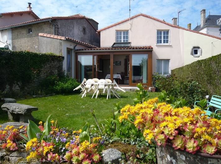 Gîte pour 7 personnes, avec jardin