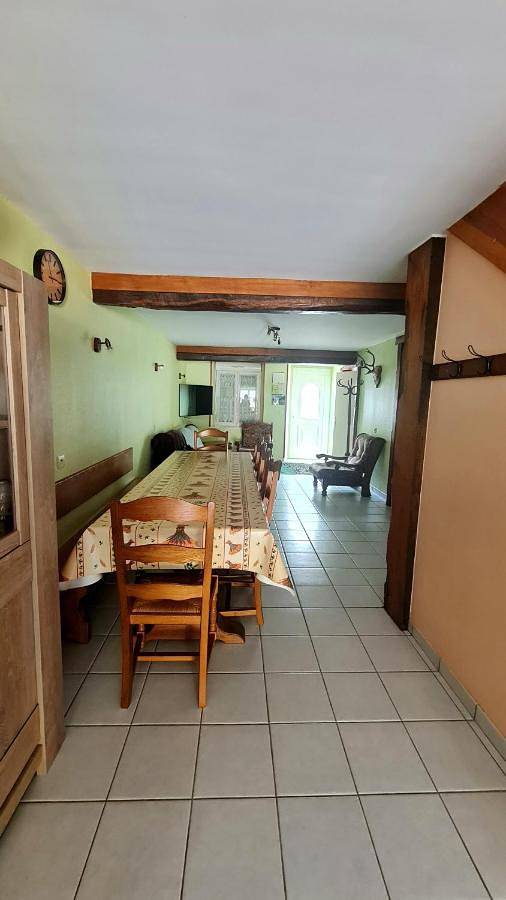 Location de vacances pour 10 personnes, avec jardin et vue à Les Hautes-Rivières - 2