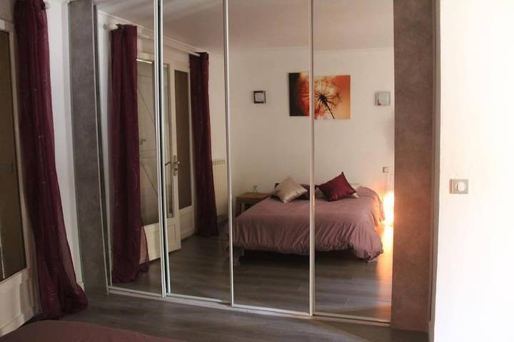 Gîte pour 2 personnes, avec terrasse et piscine à Pégomas - 3