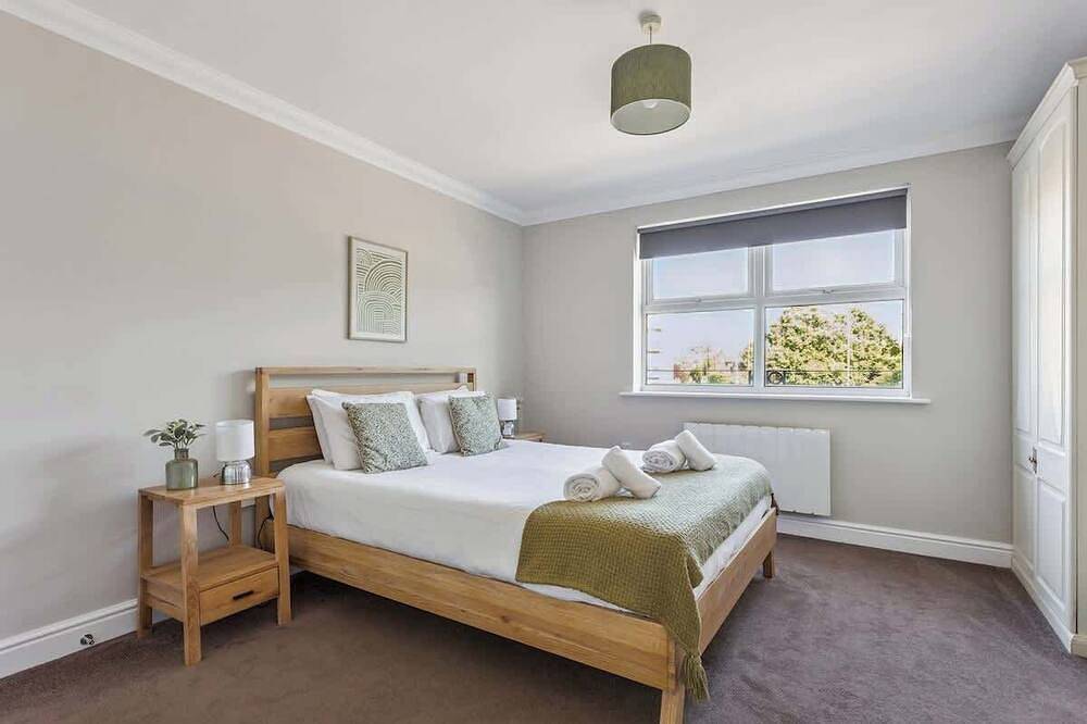Apartamento entero, 2Br Apt Near Windsor Castle + Free Parking&Balcony in Windsor, Berkshire