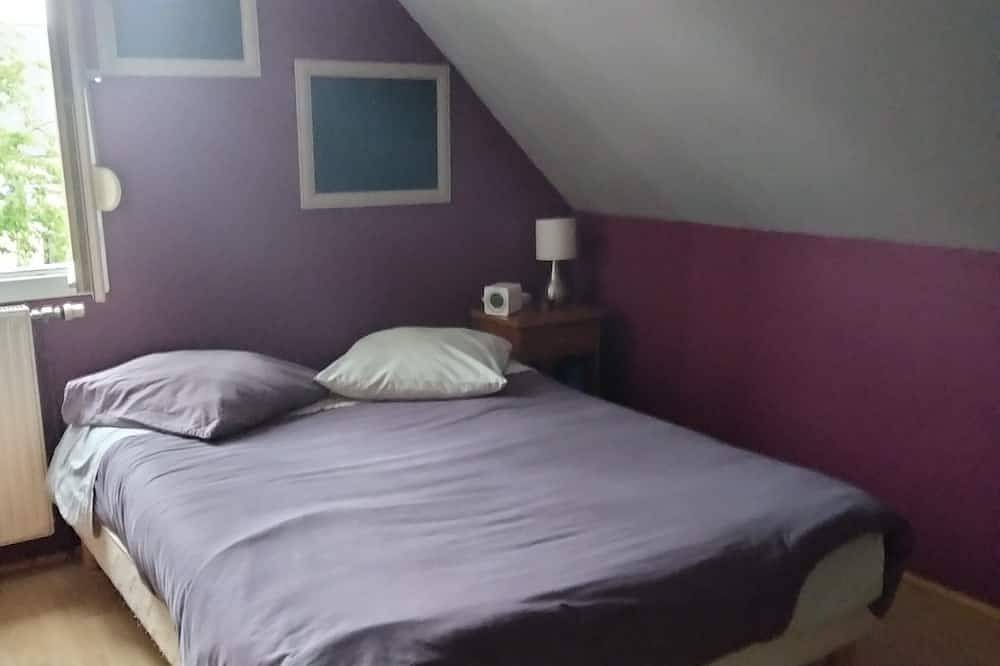 Chambre D'hôtes Pour Vacances ou des Événements Comme le Circuit, Antarès in Teloché, Sarthe