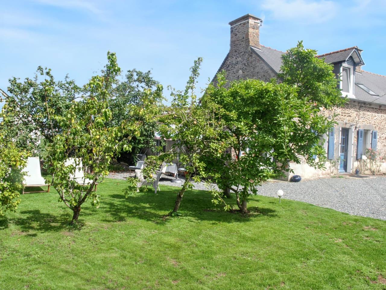 Casa encantadora en Pordic con chimenea y jardín cerrado in Pordic, Côte de Goëlo