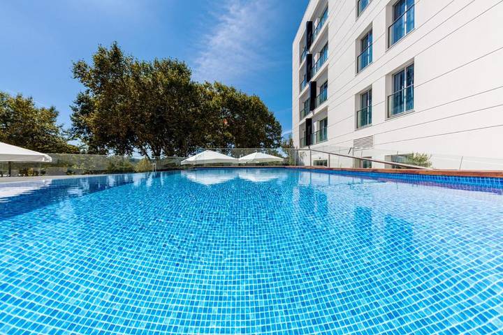 Apartamento para 5 personas, con piscina y terraza en Fátima