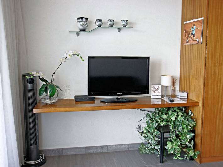 Ferienwohnung für 2 Personen, mit Balkon und Seeblick sowie Ausblick in Lugano - 4