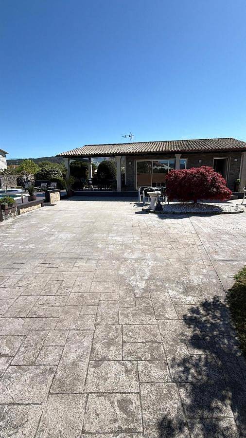 Casa rural para 6 personas, con Balcón y Jacuzzi además de Terraza y Jardín en Dodro - 3