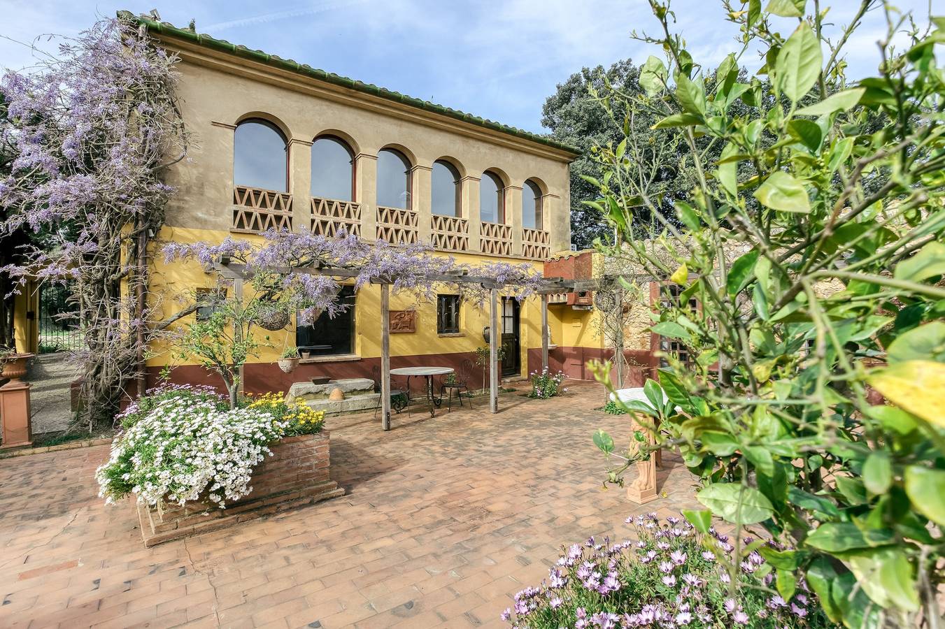 Geheel appartement, Appartement 'El Pedró Rural' met bergzicht, wifi en airconditioning in Ventalló, Upper Empordà