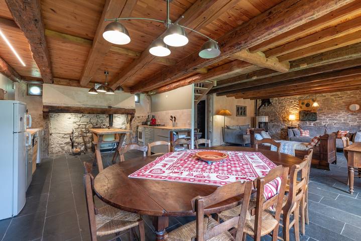Casa de vacaciones 'La Ketzerie en Adervielle' con vistas a la montaña y jardín privado in Adervielle-Pouchergues, Pirineos franceses
