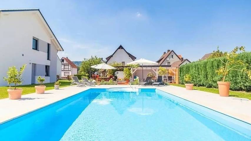 Ferienwohnung für 4 Personen, mit Garten und Pool